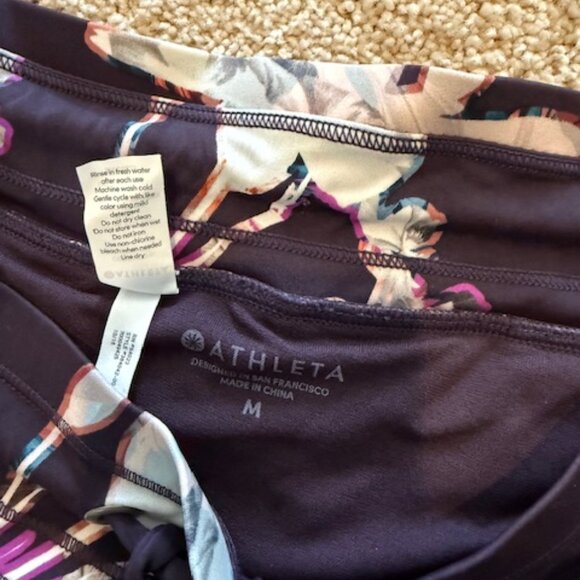 Athleta swim shorts in Floral print size Med - Picture 3 of 3